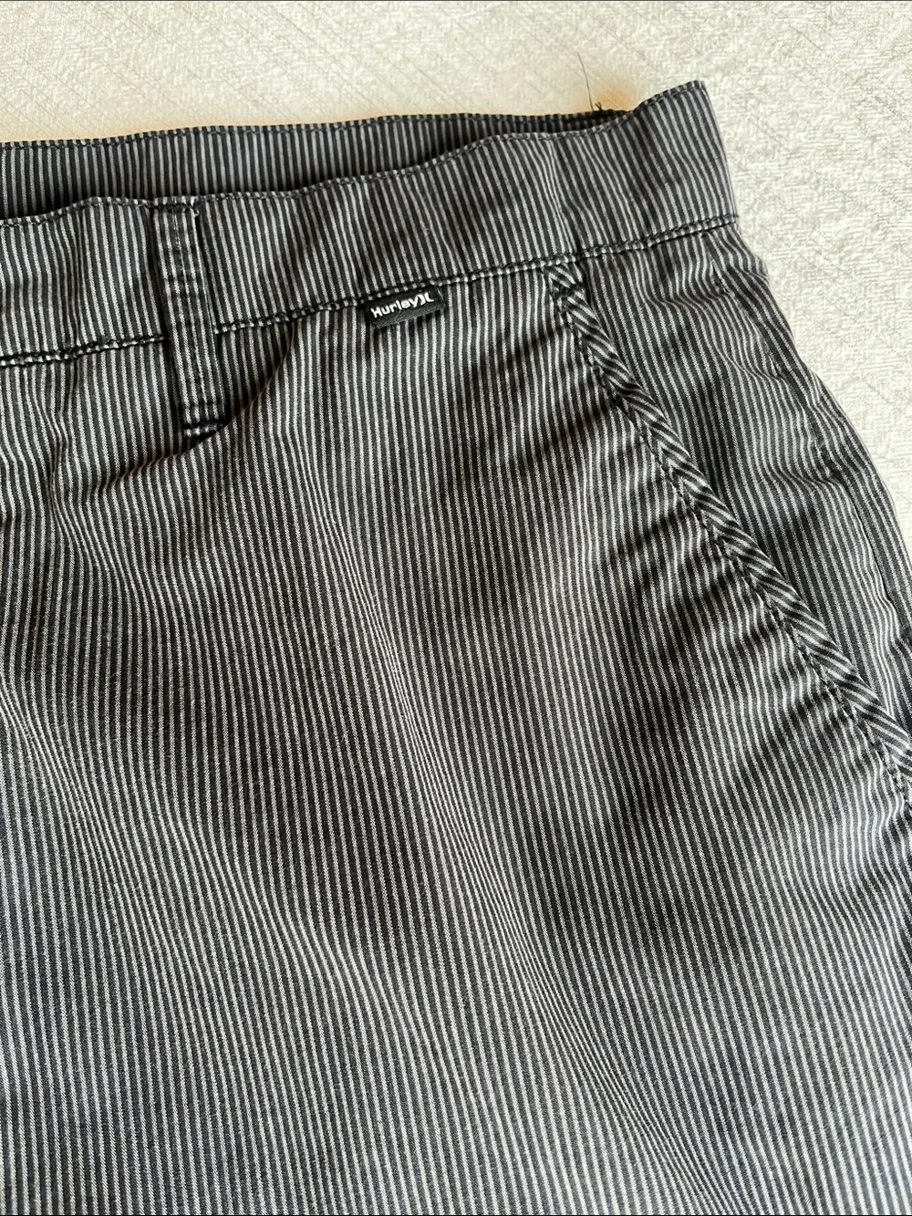 Hurley Mens Shorts Black Grey Pinstripe Flat-Front